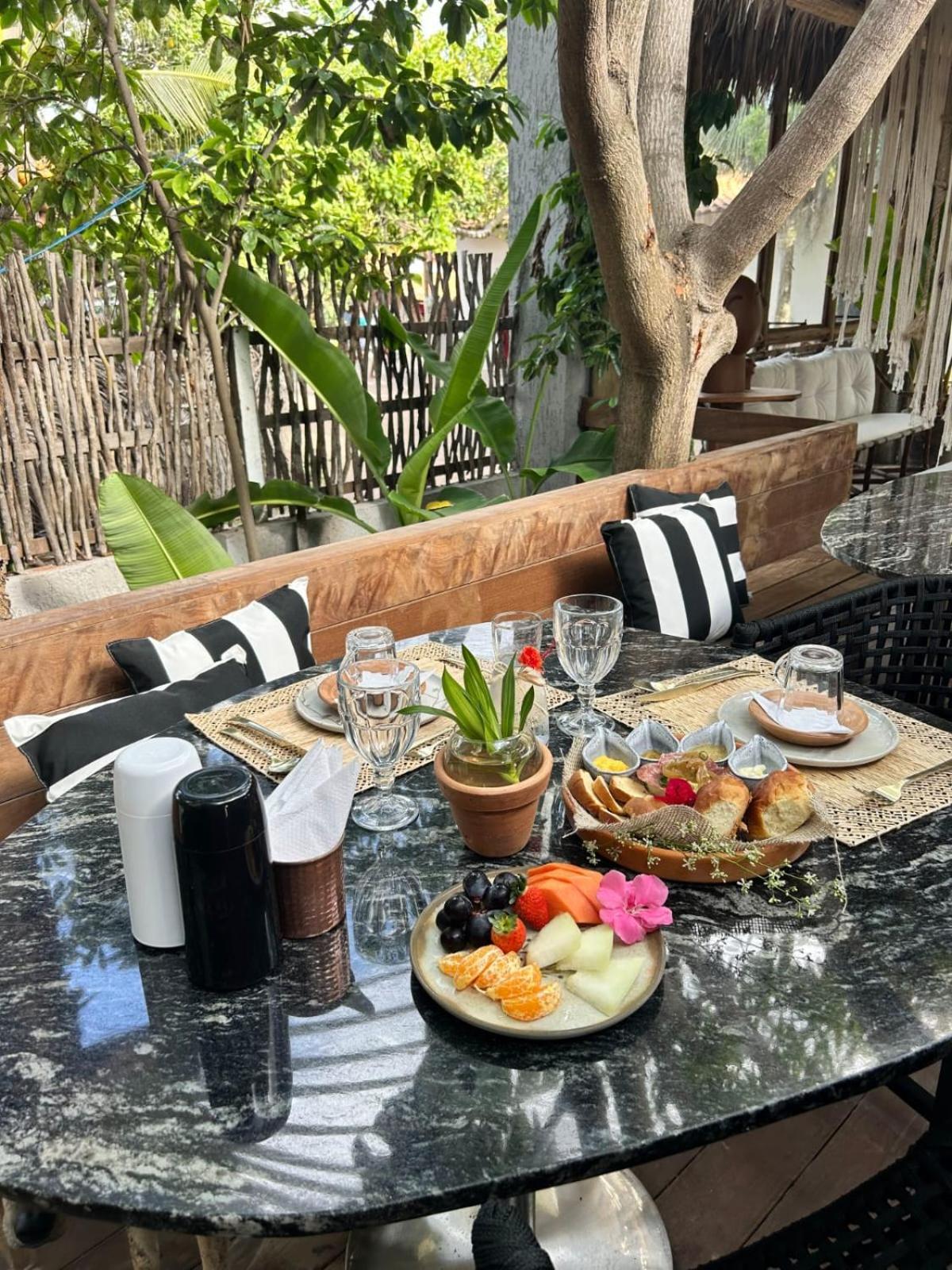 Villa Pantai Boutique Hotel Atins Bagian luar foto