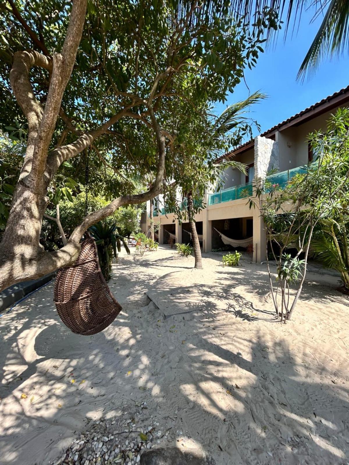 Villa Pantai Boutique Hotel Atins Bagian luar foto