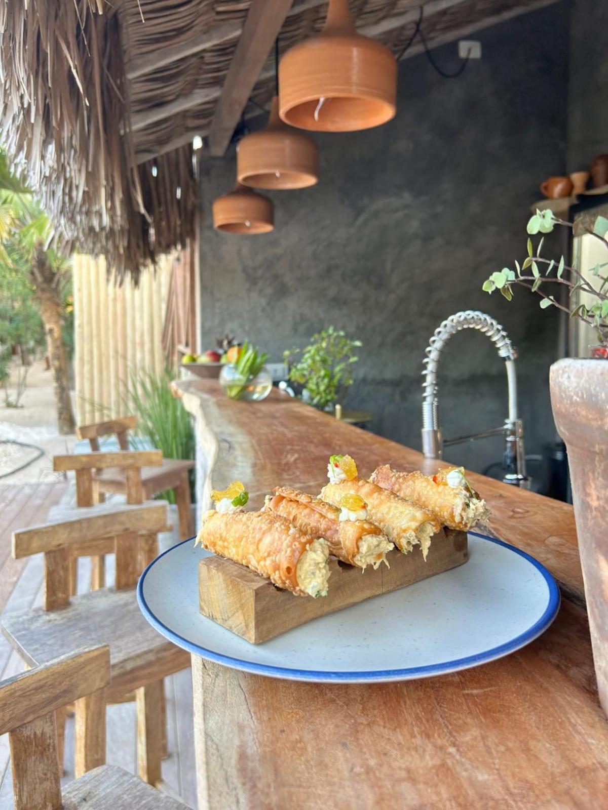 Villa Pantai Boutique Hotel Atins Bagian luar foto
