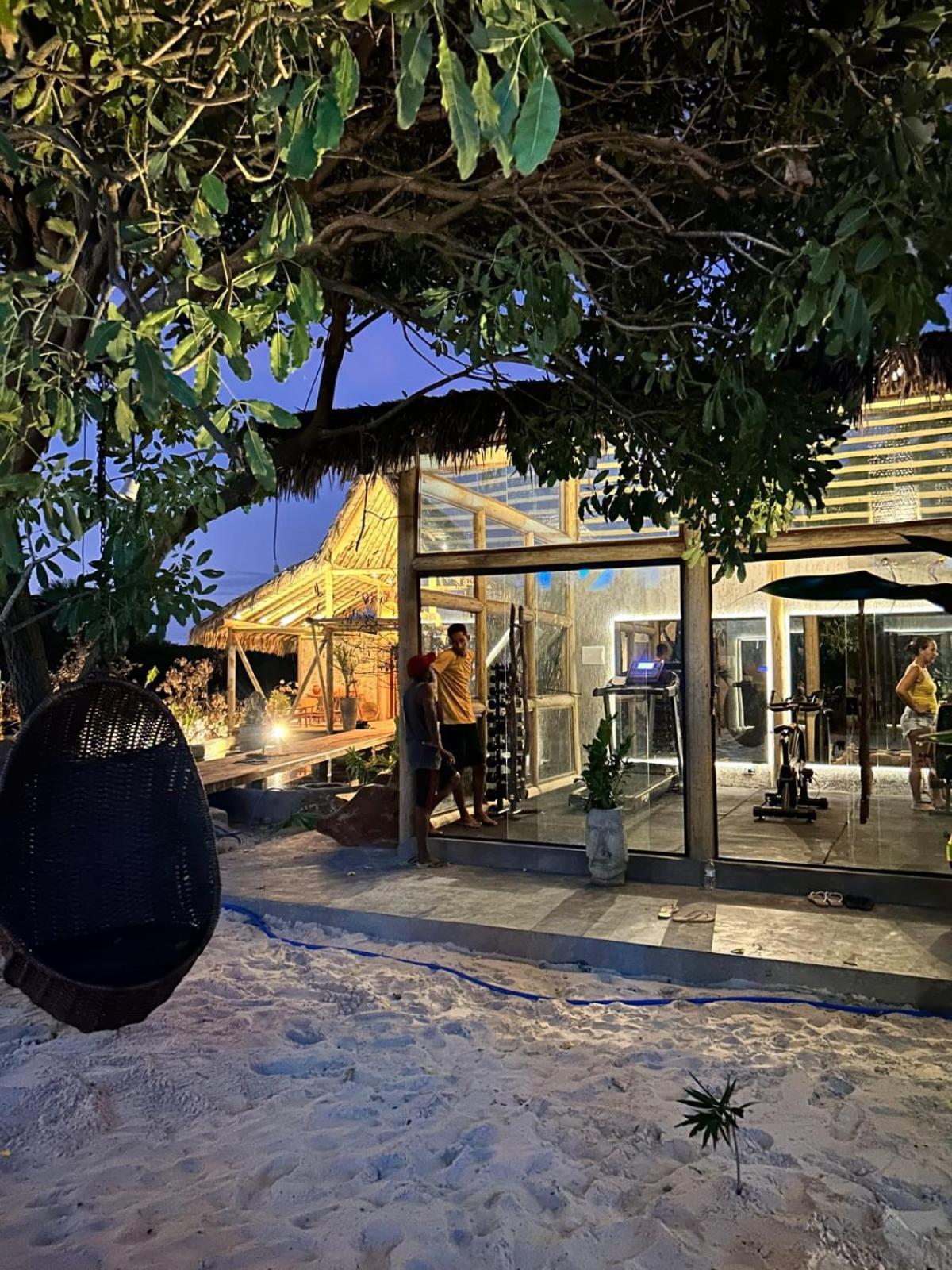Villa Pantai Boutique Hotel Atins Bagian luar foto