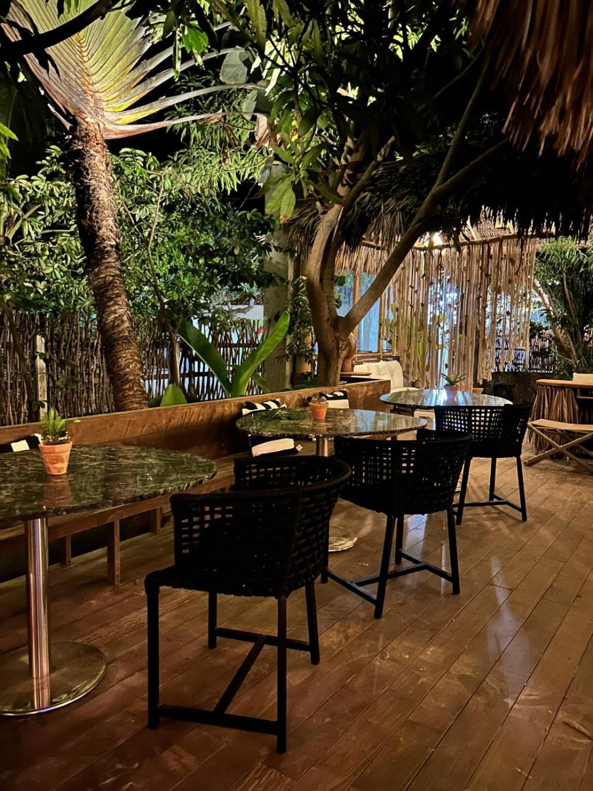 Villa Pantai Boutique Hotel Atins Bagian luar foto