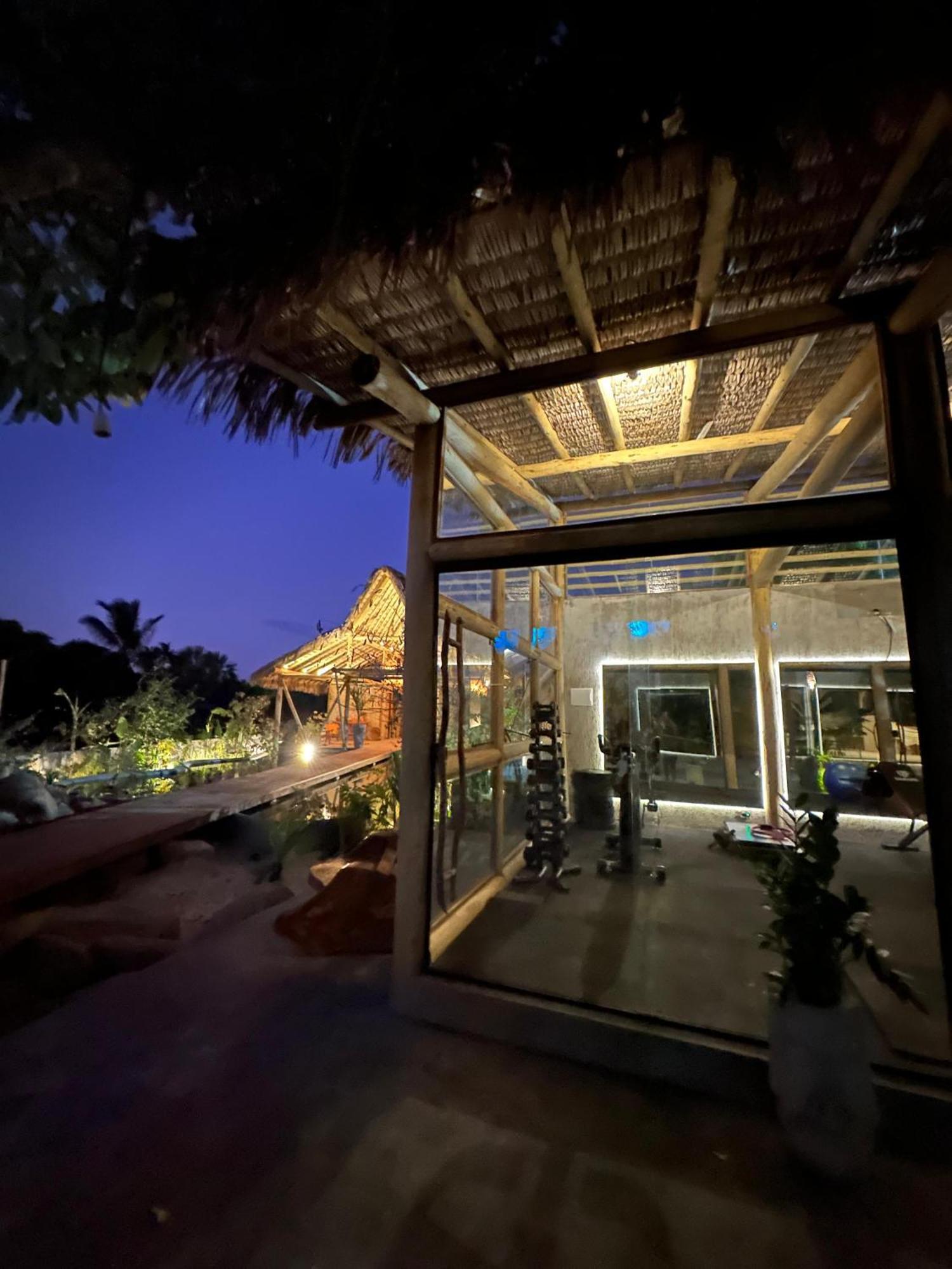 Villa Pantai Boutique Hotel Atins Bagian luar foto